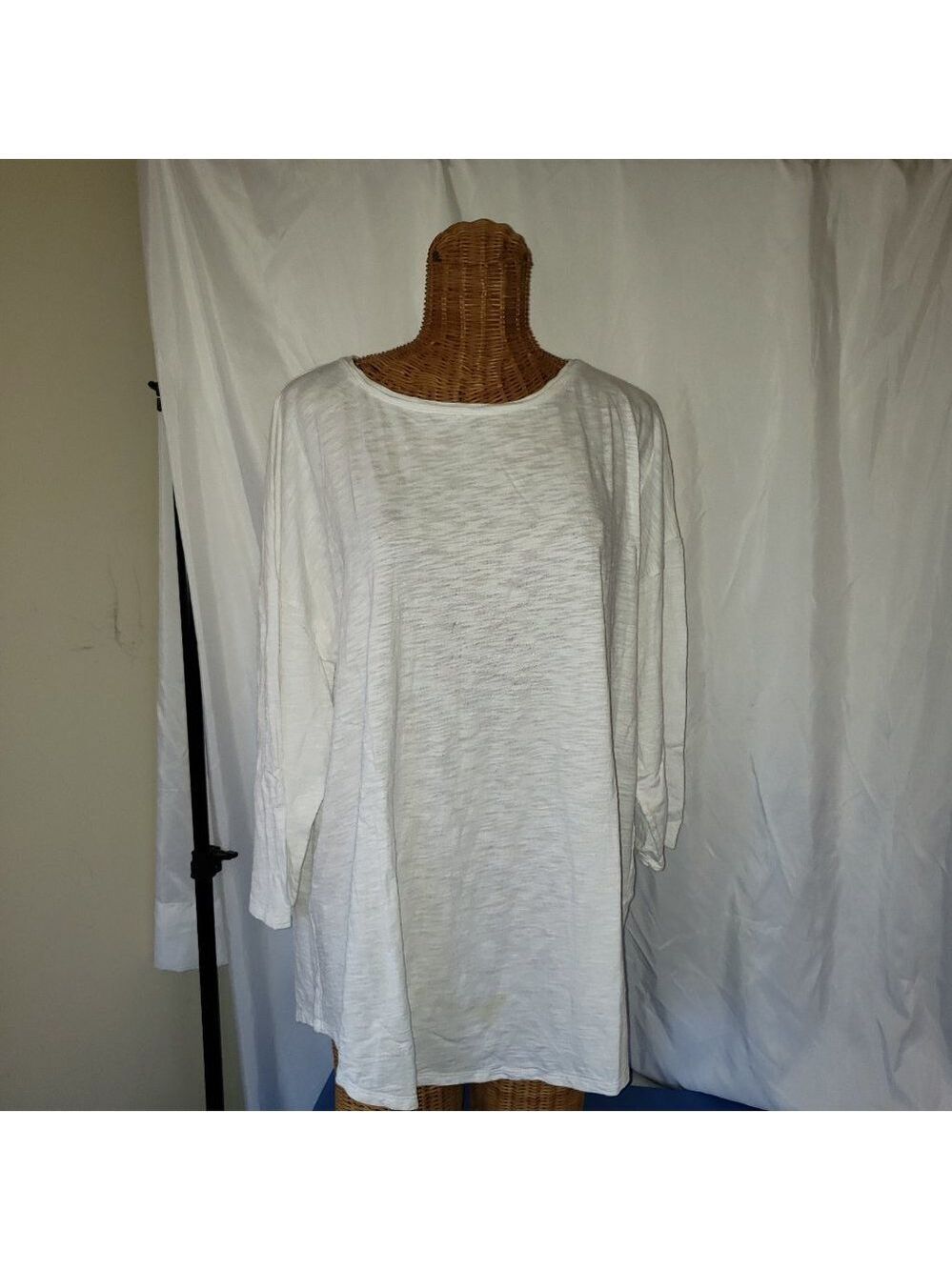 Chico's Women's White "The Ultimate Tee" Long Sleeve Scoop Neck - Size 4